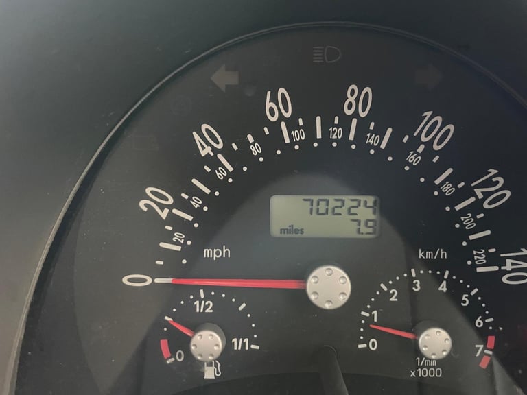 VW BEETLE 2.0 PETROL 2000 X REG 3 DOOR 1 OWNER GENUINE 70223 MOT MARCH 14TH 2026 SERVICE HISTORY