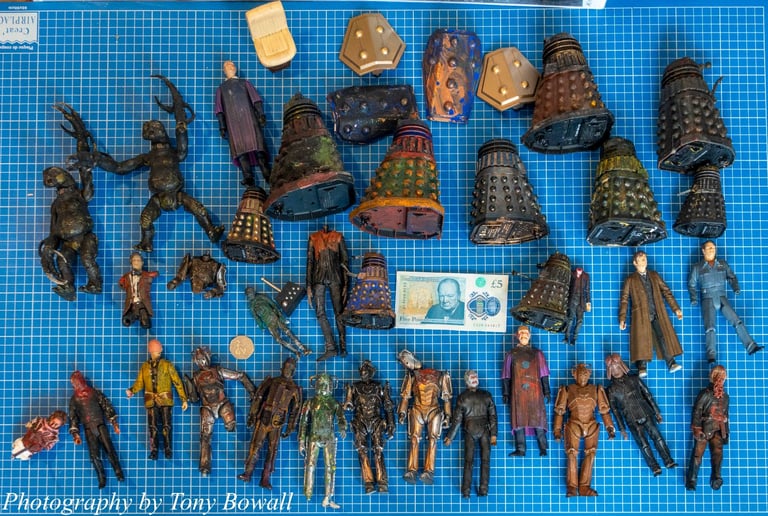 image for A large selection of 33 or more ‘Post Apocalypse’ Doctor who figures/toys