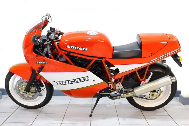 Ducati 900 Supersport