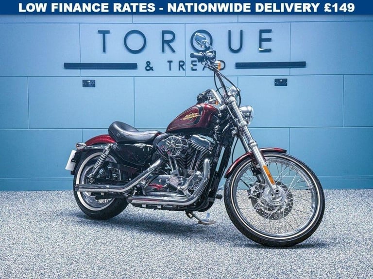 2013 63 HARLEY-DAVIDSON SPORTSTER XL1200V SEVENTY-TWO - DARK CANDY CUSTOM