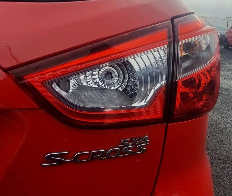 2013 Suzuki SX4 S-Cross 1.6 DDiS SZ5 ALLGRIP Euro 5 (s/s) 5dr HATCHBACK Diesel Manual