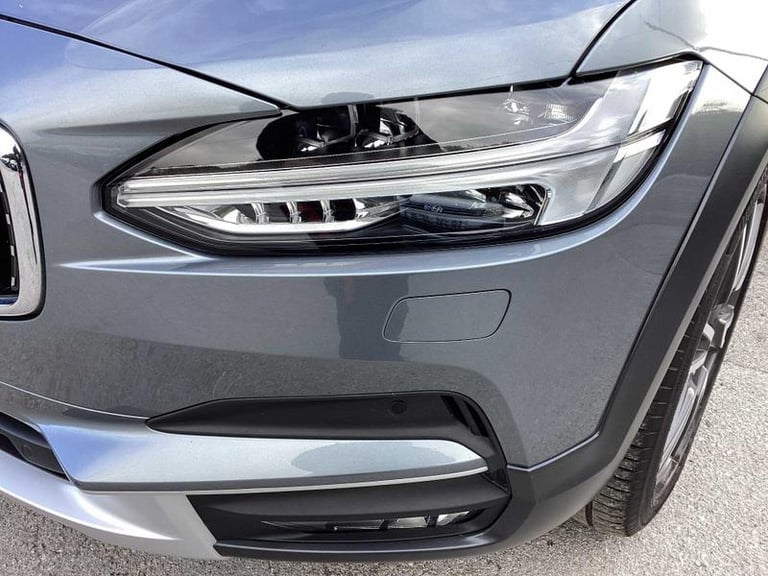 2019 Volvo V90 Cross Country 2.0 D4 Cross Country Plus 5dr AWD Geartronic Automatic Estate Diesel...