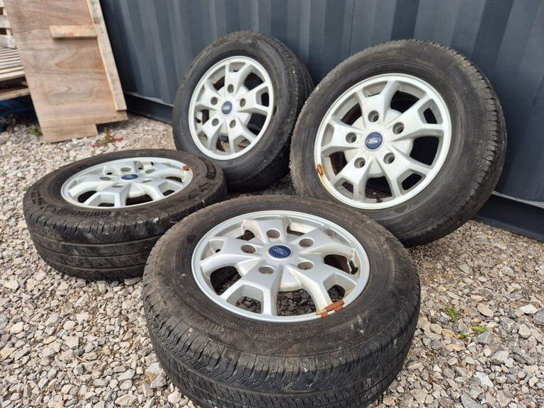 🌟Genuine Ford transit 16 inch limited edition 5x160 alloy wheels with TYRES