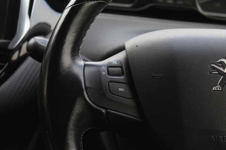 2017 Peugeot 208 1.2 208 Allure 5dr Hatchback Petrol Manual