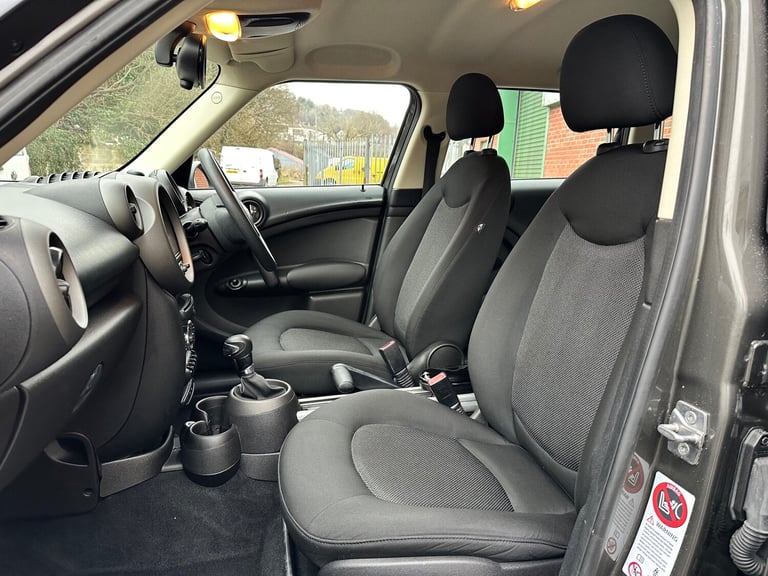 2011 (11) MINI COUNTRYMAN 2.0 COOPER D ALL4 AUTO 60,000 MILE EXCELLENT CONDITION