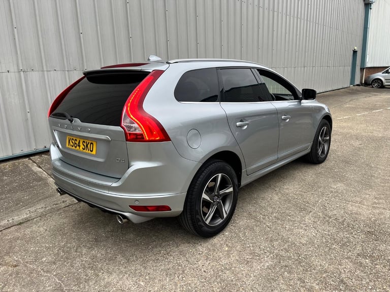 VOLVO XC60 2.0 R-Design Lux D4 (181hp) Silver Auto Diesel 2015