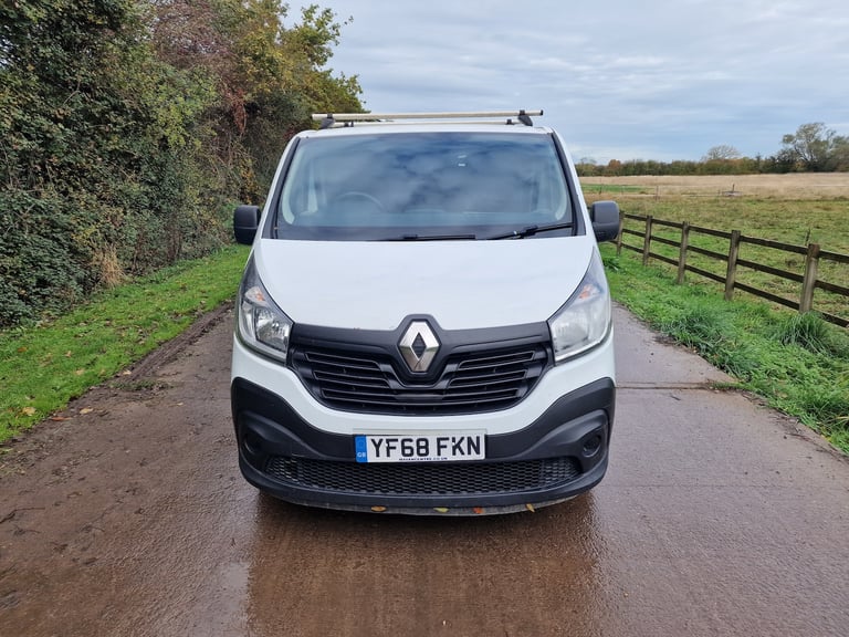 2018 Renault Trafic LWB 3 Seat Crew Cab  Drives Perfect  3m MOT  Clean Body