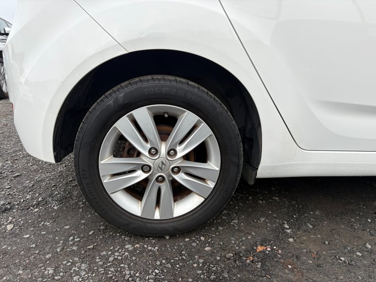 2013 Hyundai ix20 1.6 Active Hatchback 5dr Petrol Auto Euro 5 (123 bhp) Petrol