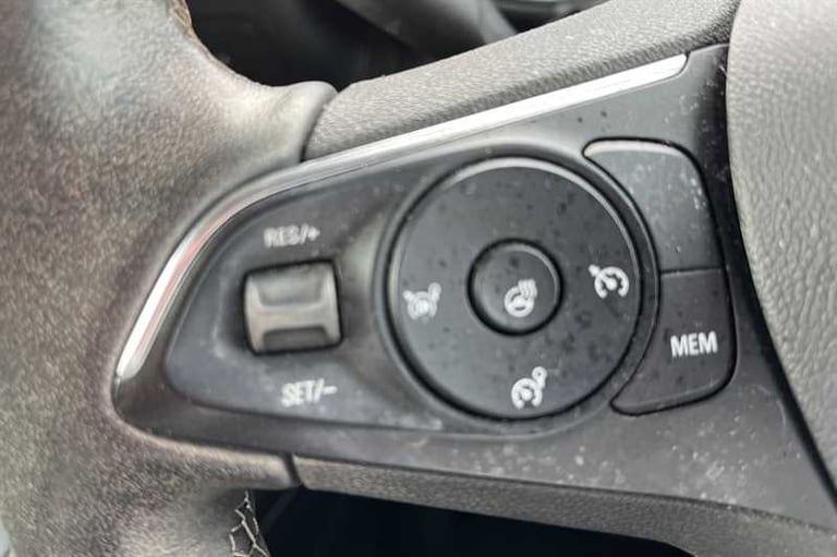 2022 Vauxhall Combo Life 1.5 Turbo D SE 5dr MPV DIESEL Manual