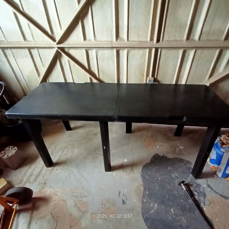 image for Heavy duty wallpaper pasting table.