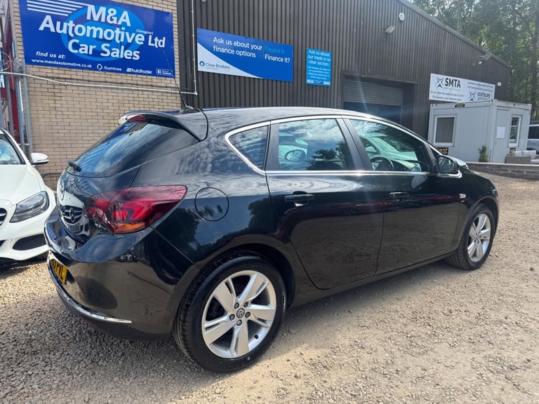 2013 Vauxhall Astra 1.4 16v SRi Euro 5 5dr HATCHBACK Petrol Manual