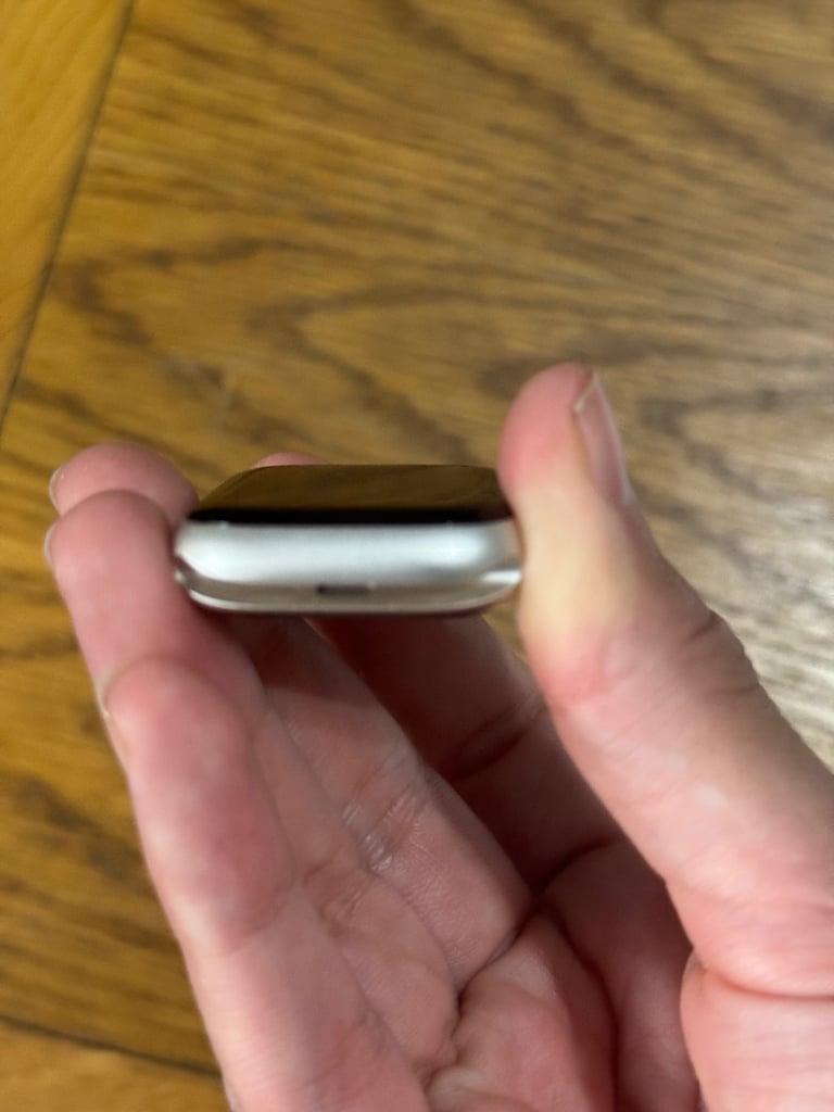 Apple Watch Series 8 41mm Starlight Cellular