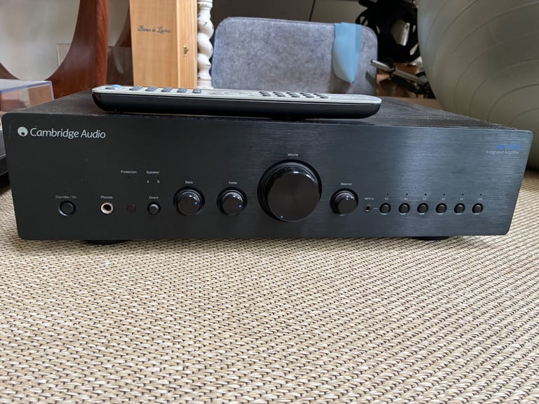 Cambridge Audio AZUR 651A