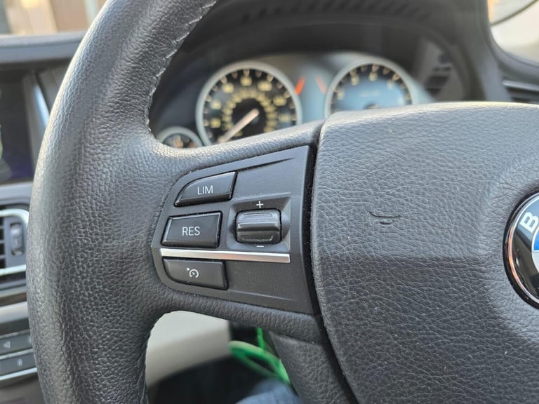 2013 BMW 7 Series 4.4 750Li V8 SE Auto Euro 5 (s/s) 4dr Saloon Petrol Automatic