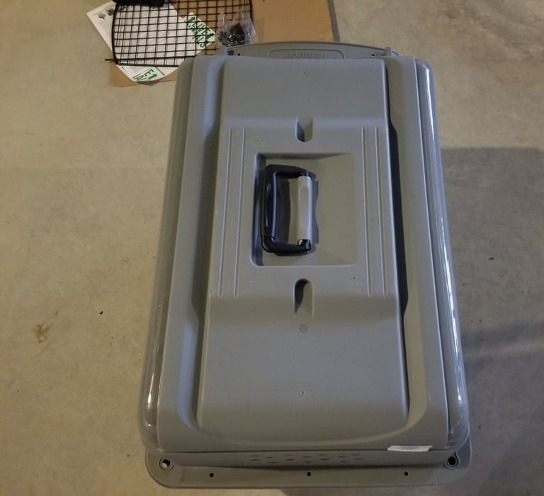 3 x 28 inch SKY KENNEL PET CARRIERS, AIRLINE APPROVED - £40 each - used once for a flight