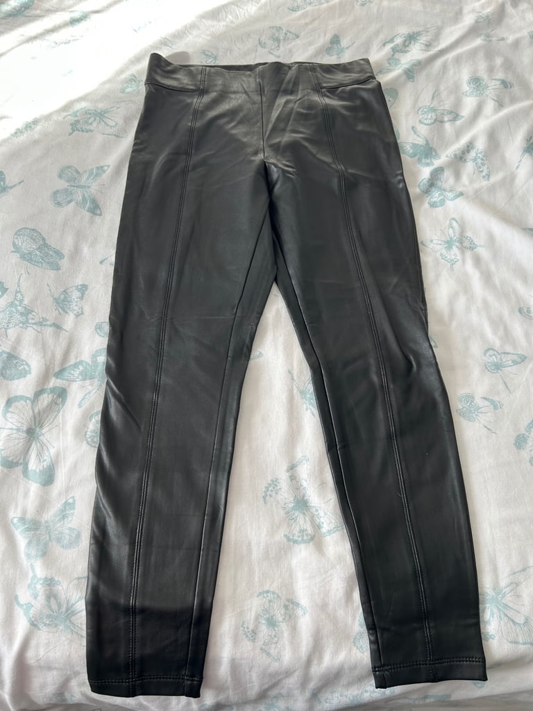 Faux leather jeggings 