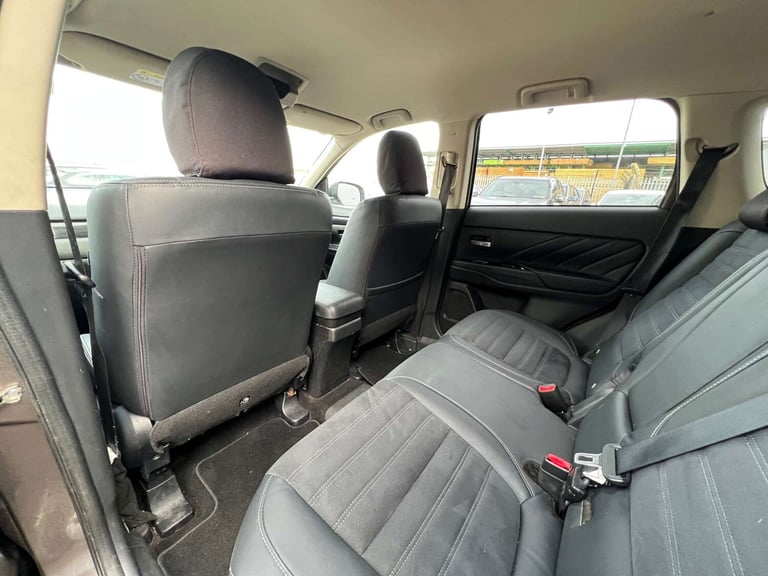 2017 Mitsubishi Outlander 2.0h 12kWh Juro CVT 4WD Euro 6 (s/s) 5dr SUV Hybrid Automatic