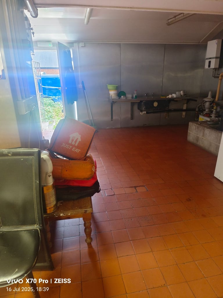 Cheap Takeaway business for sale ls5 