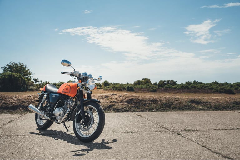 AJS cadwell 125cc retro 125 motorcycle learner modern classic cafe racer