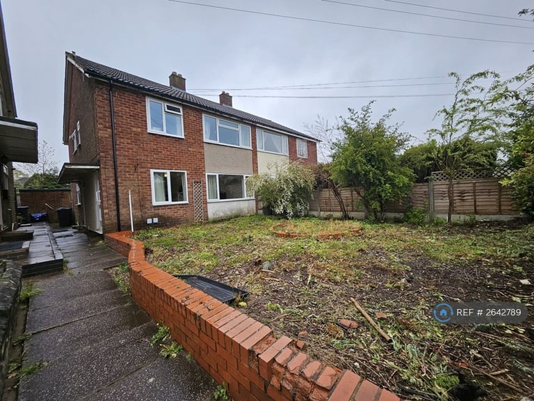 2 bedroom flat in Darnel Hurst Road, Sutton Coldfield, B75 (2 bed) (#2642789)