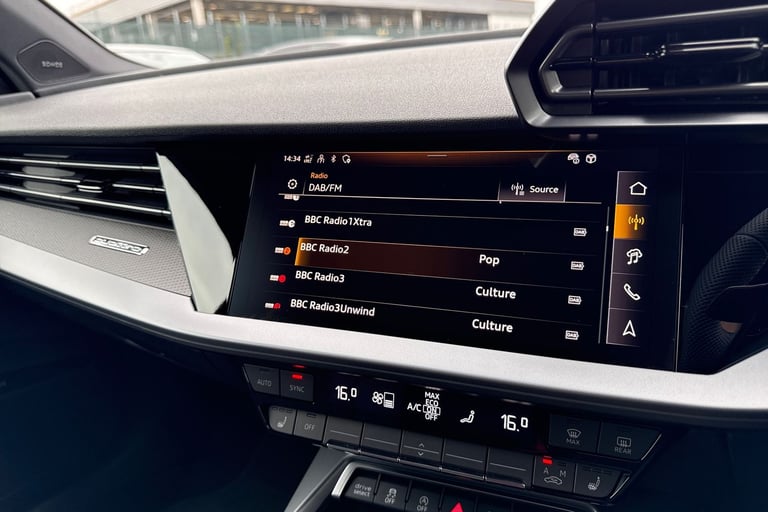 2025 Audi RS3 2.5 TFSI Carbon Vorsprung S Tronic quattro Euro 6 (s/s) 4dr Saloon Automatic