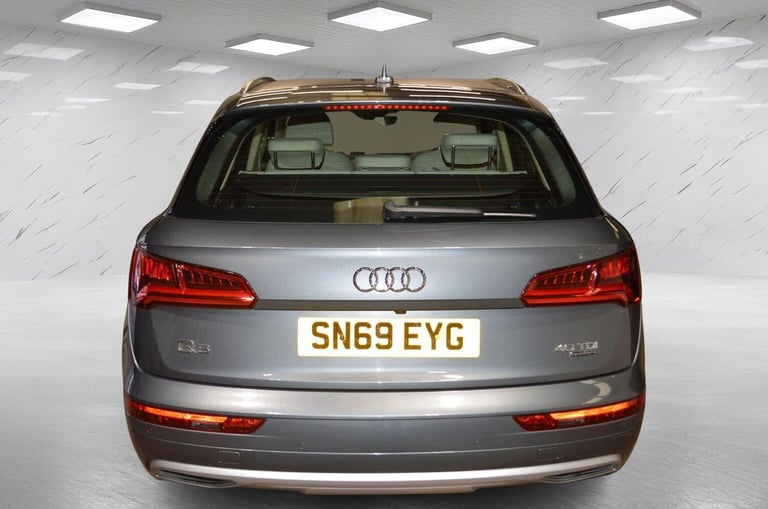 AUDI Q5 2.0 TDI 40 Sport S Tronic quattro Euro 6 (s/s) 5dr 2019