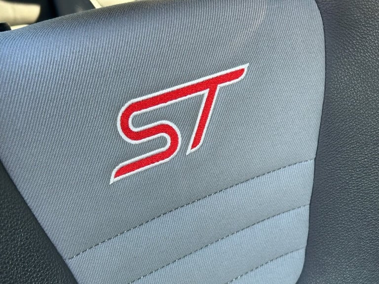 2014 Ford Fiesta 1.6T EcoBoost ST-2 3dr (182 ps) Hatchback Petrol Manual