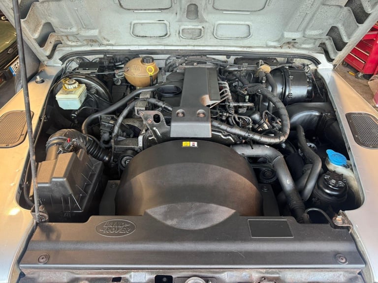 2008 Land Rover Defender 90 2.4 TDCi County Hard Top SUV 4WD SWB Euro 4 3dr PANEL VAN Diesel Manual