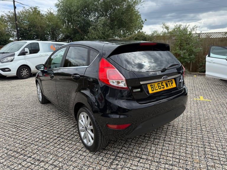 2016 Ford Fiesta 1.0T EcoBoost Titanium Euro 6 (s/s) 5dr HATCHBACK Petrol Manual