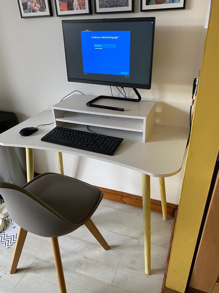 Lenovo desktop computer 