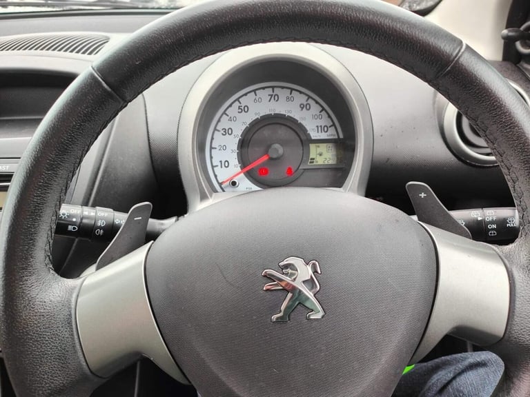 2013 Peugeot 107 1.0 12V Active 2 Tronic Euro 5 5dr Hatchback Petrol Automatic