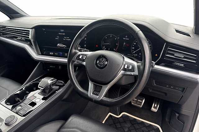 2018 Volkswagen Touareg 3.0 V6 TDI 4Motion R-Line Tech 5dr Tip Auto 4x4 Diesel Automatic