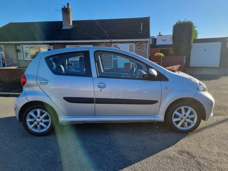 2008 Toyota AYGO AYGO Platinum 95k new mot 