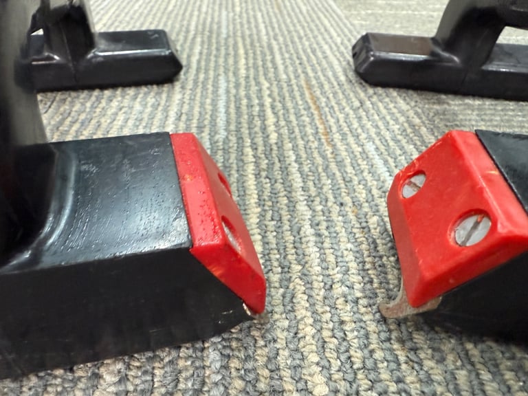 Pair carpet vinyl cutters 