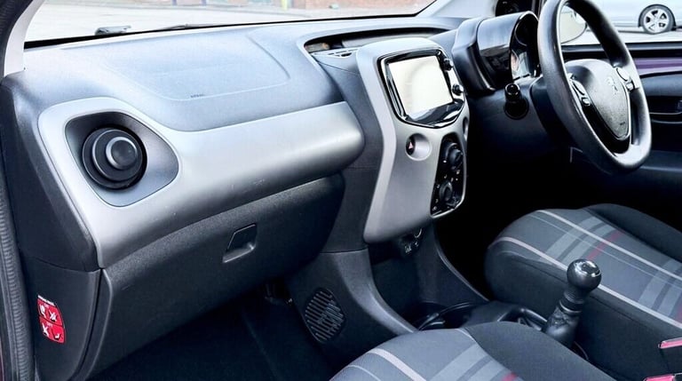 2015 Peugeot 108 1.0 Manual Active 5dr 77000 Miles . (£20 Tax) CHEAP on insurance Fuel . PX HATCH...