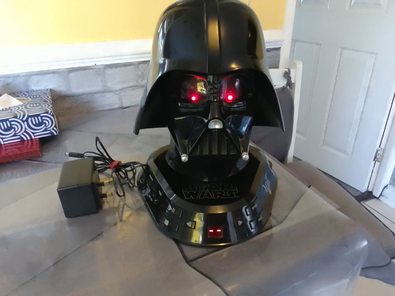 DARK VADER HEMLET RADIO CD PLAYER