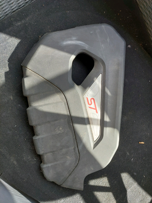 Ford fiesta st mark 7.5 engine cover 