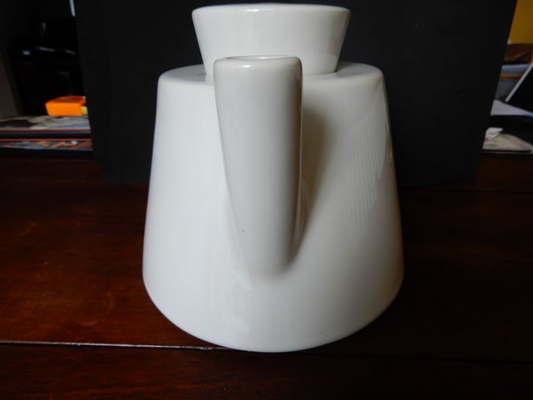 Vintage Ikea 1990's White Minimalist ceramic teapot - Varme