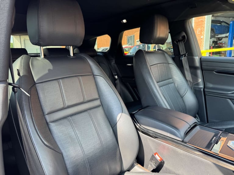2019 Land Rover Range Rover Evoque 2.0 Range Rover Evoque R-Dynamic HSE D Automatic 4WD 5dr - NAT...