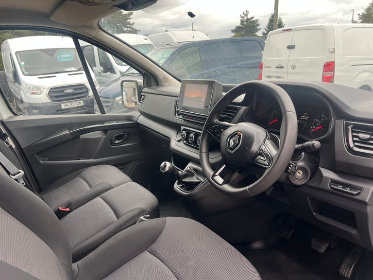 2022 Renault Trafic LL30 Blue dCi 130 Business+ Van PANEL VAN Diesel Manual