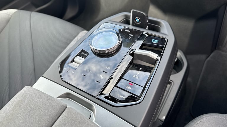 2025 BMW iX 300kW xDrive45 M Sport 101kWh 5dr Auto Electric Estate Estate Electric Automatic
