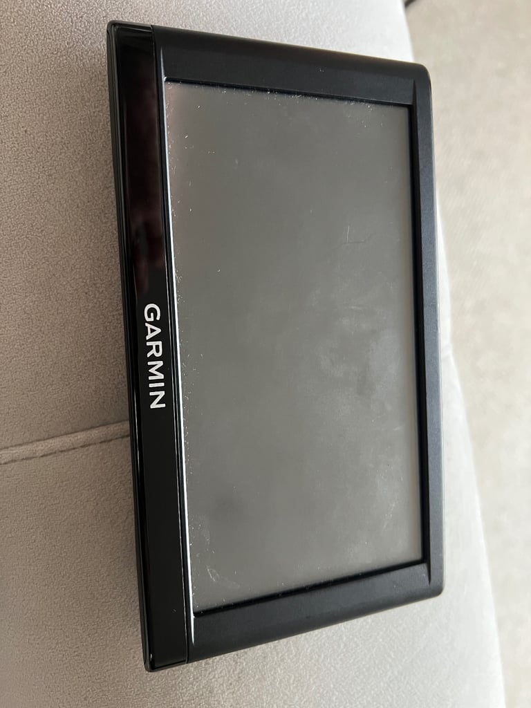 Garmin 3DK062300 Sat Nav, with cover