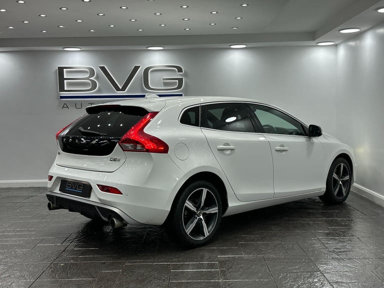 2017 Volvo V40 2.0 D2 R-Design Nav Plus Auto Euro 6 (s/s) 5dr HATCHBACK Diesel Automatic