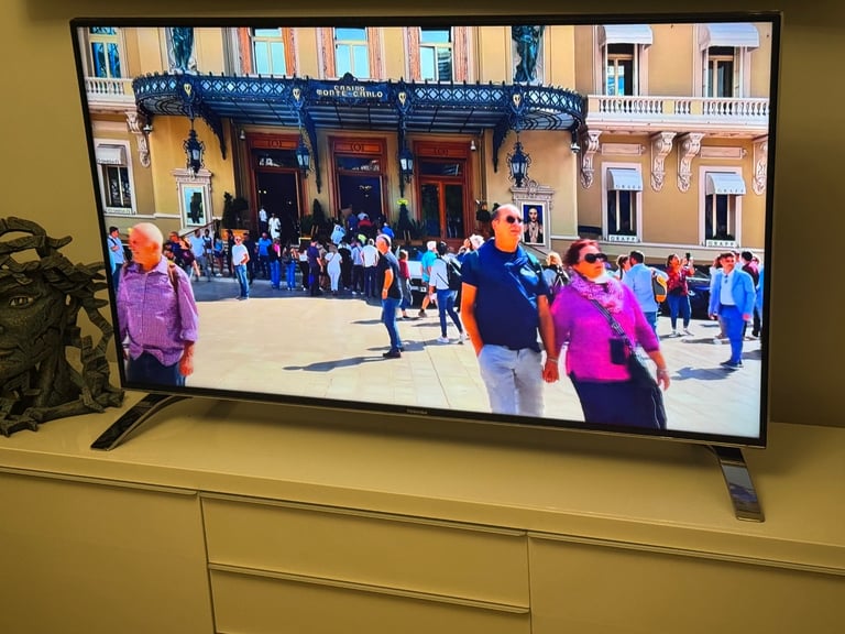 Toshiba 49 inch WiFi Smart LED TV 4K Ultra HD With Freeview Play