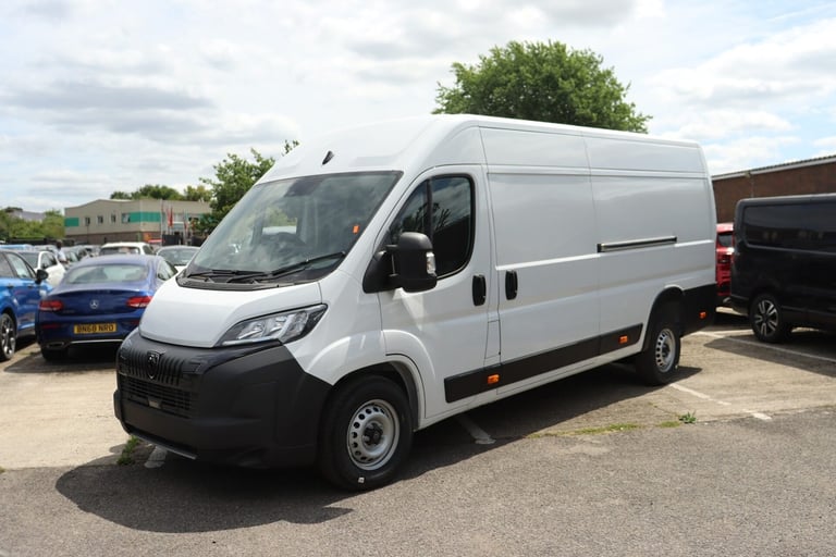 2025 Peugeot Boxer 2.2 BlueHDi 140 L4H2 435 Professional Panel Van Diesel Manual