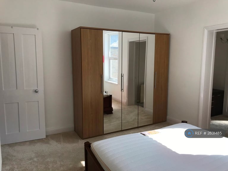 4 bedroom house in Chapel Road, Hounslow, TW3 (4 bed) (#2631485)