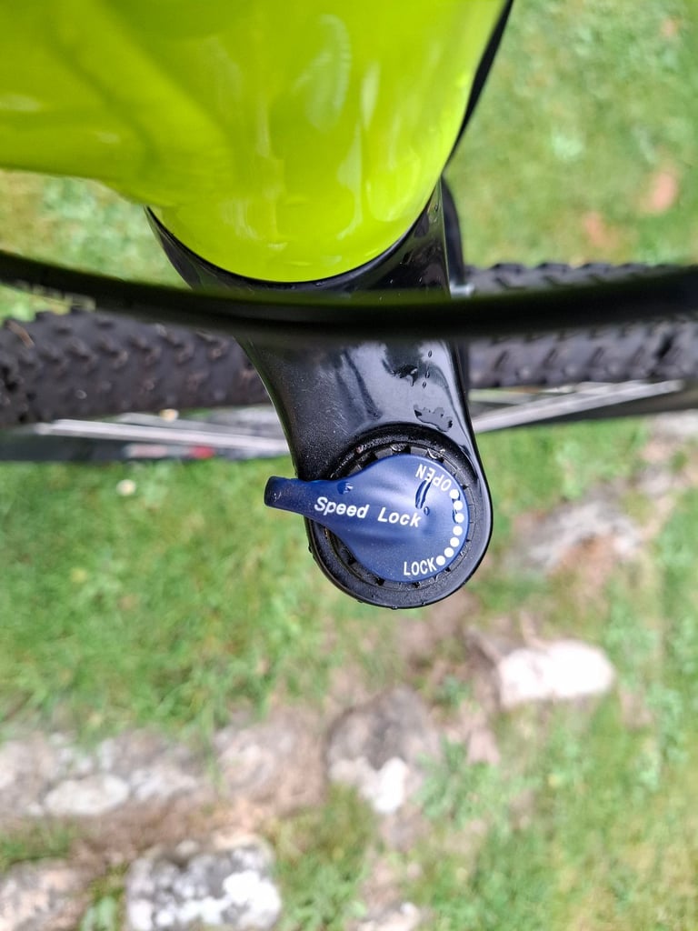 Specialized Pitch Sport ladies mountain bike 