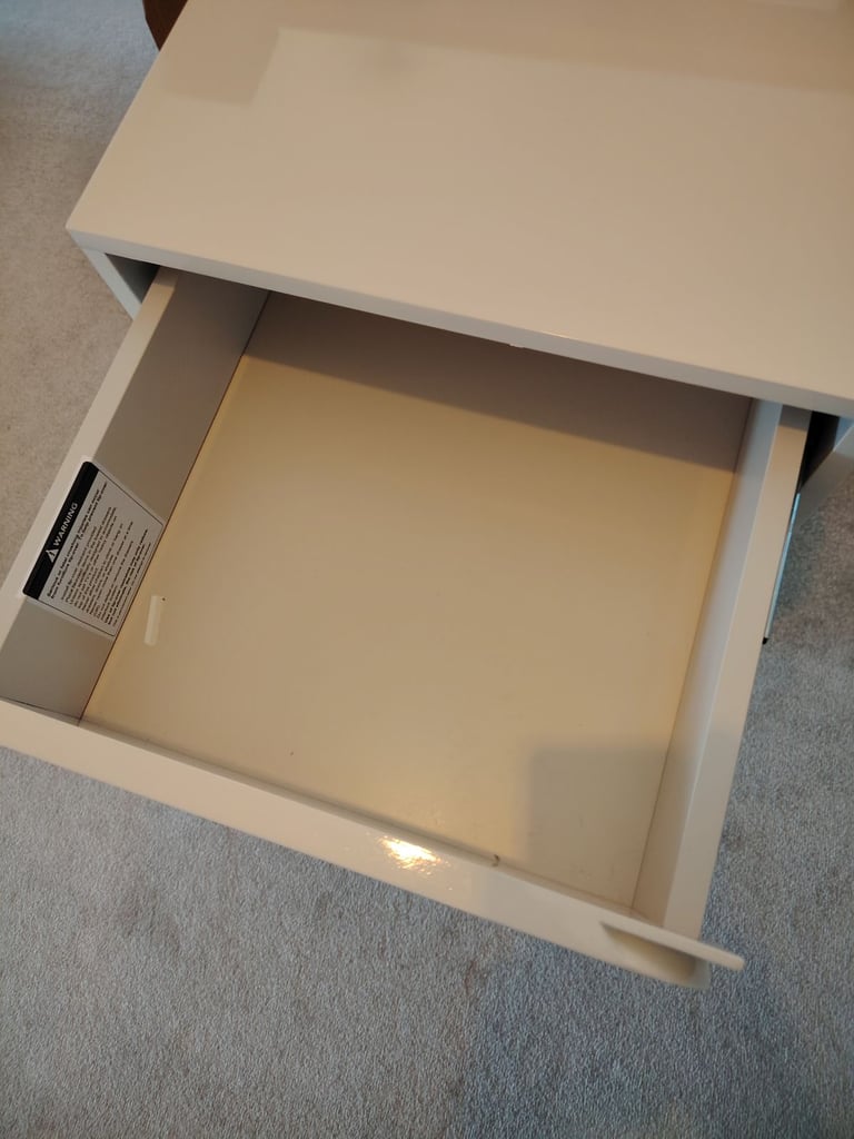 Bedside tables x 2 cream gloss, immaculate