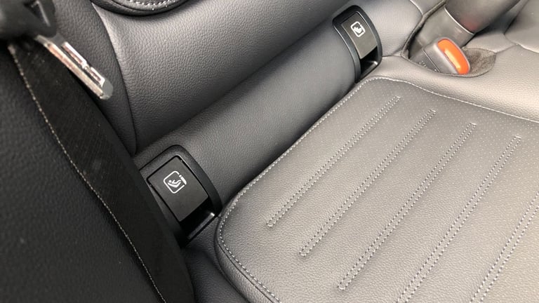 2024 Mercedes-Benz C Class C 300 E AMG LINE AUTO Saloon Hybrid Automatic