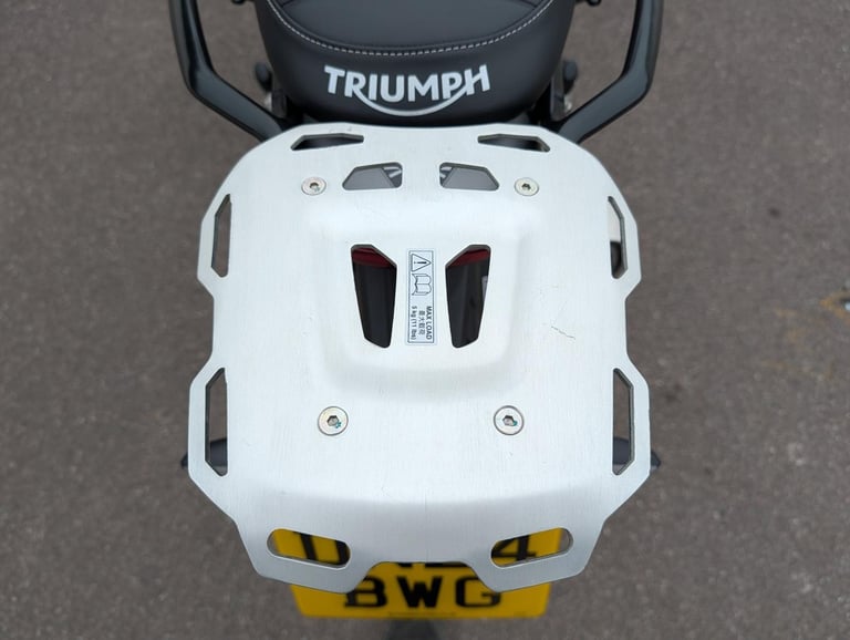 TRIUMPH SPEED 400